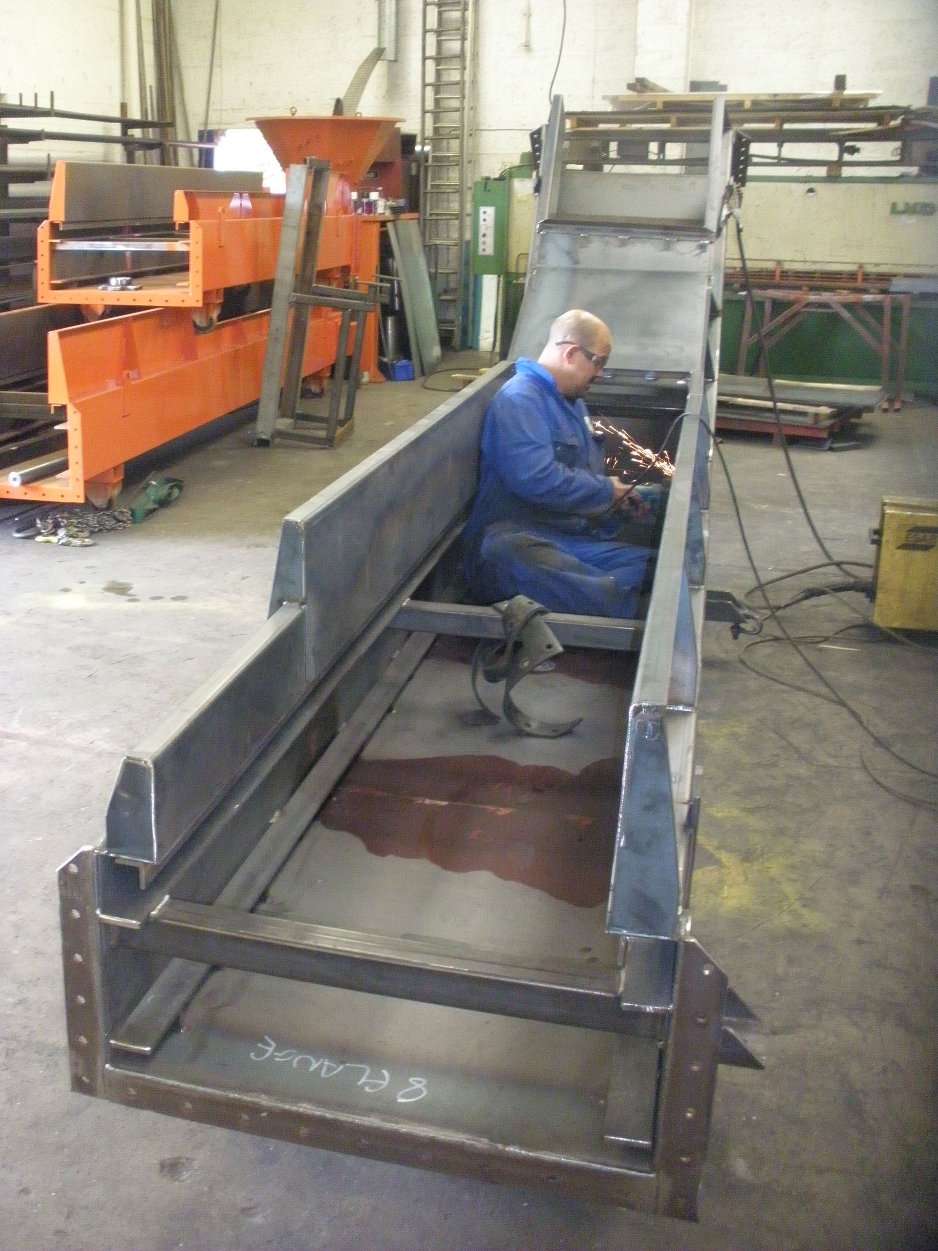 Swarf conveyor repairs